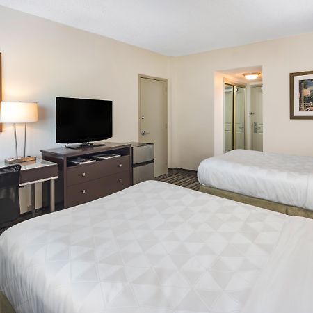 Holiday Inn Hotel Port Of Miami-Downtown By Ihg Buitenkant foto