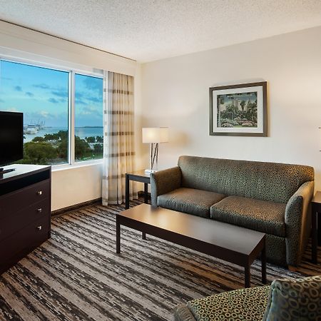 Holiday Inn Hotel Port Of Miami-Downtown By Ihg Buitenkant foto