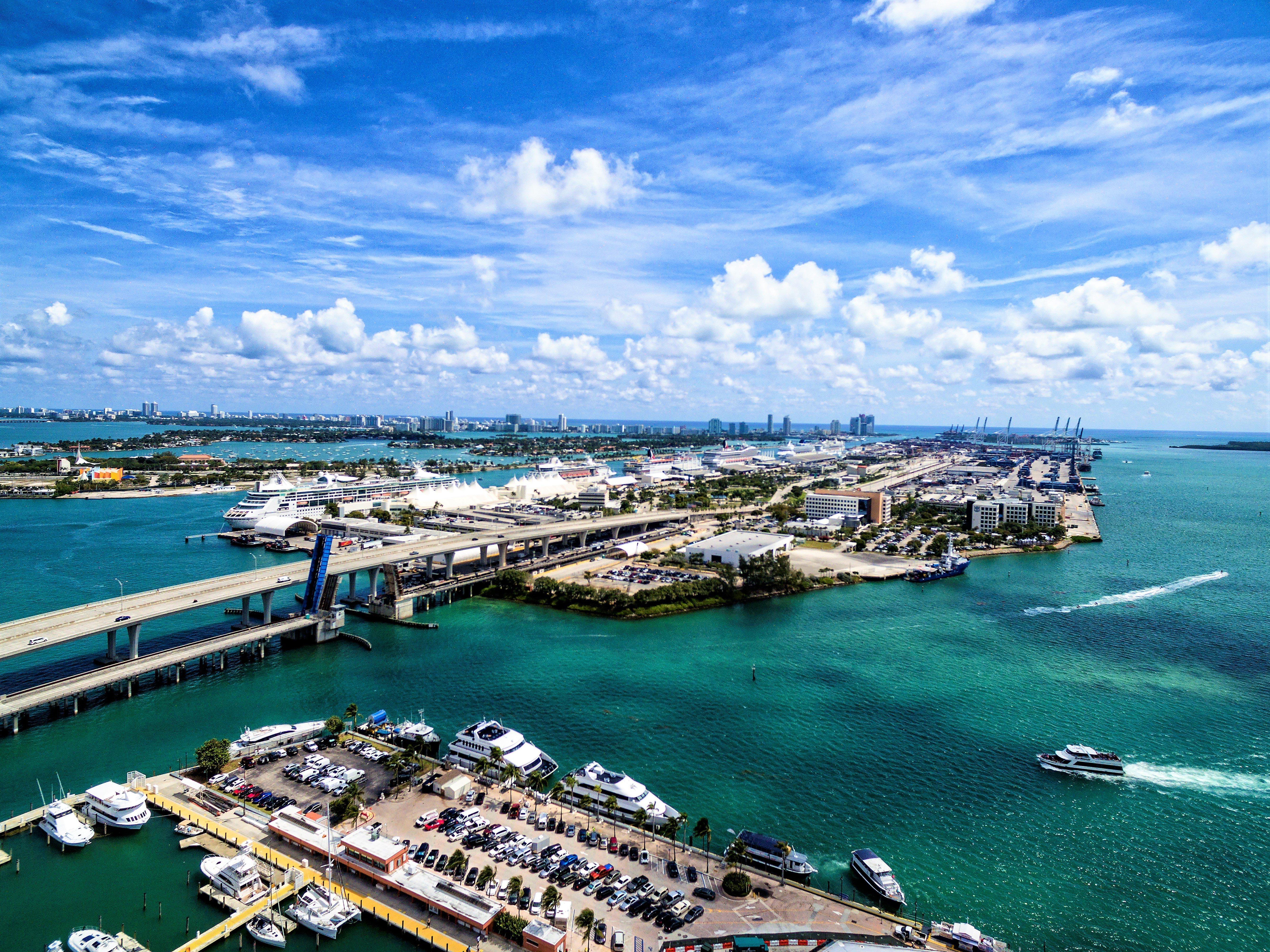 Holiday Inn Hotel Port Of Miami-Downtown By Ihg Buitenkant foto